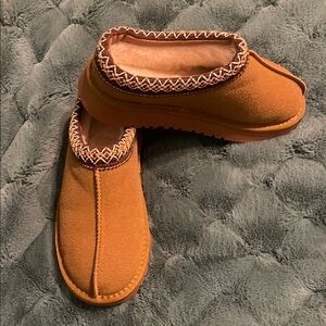 NEW-Cozy Suede Slippers with Embroidered Trim